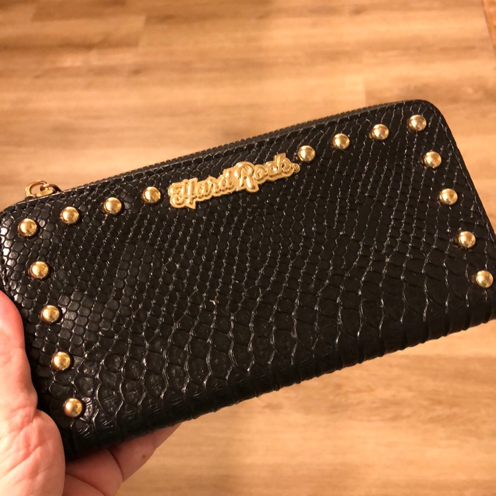 Hard Rock wallet new